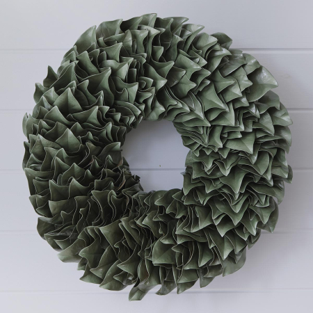 Emerald Petal Lacquer Wreath