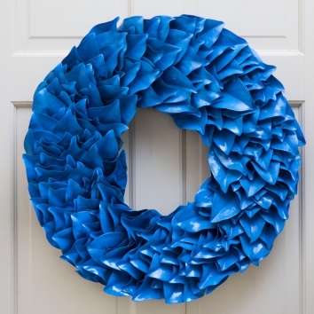 Dazzling Blue Lacquer Wreath