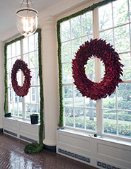 Red Wreath White House